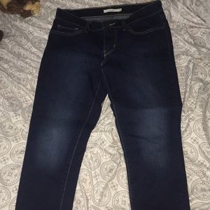 Levi 711 Skinny Jeans